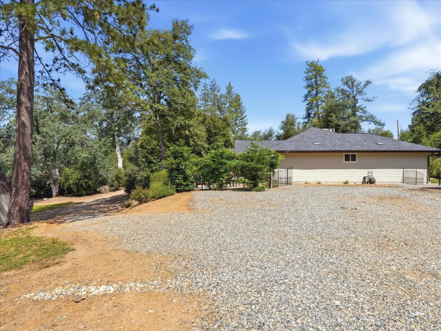 49389 Venado Ct, Coarsegold, CA 93614