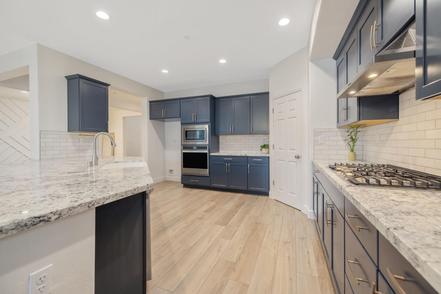 801 Howard, Kingsburg, CA 93631