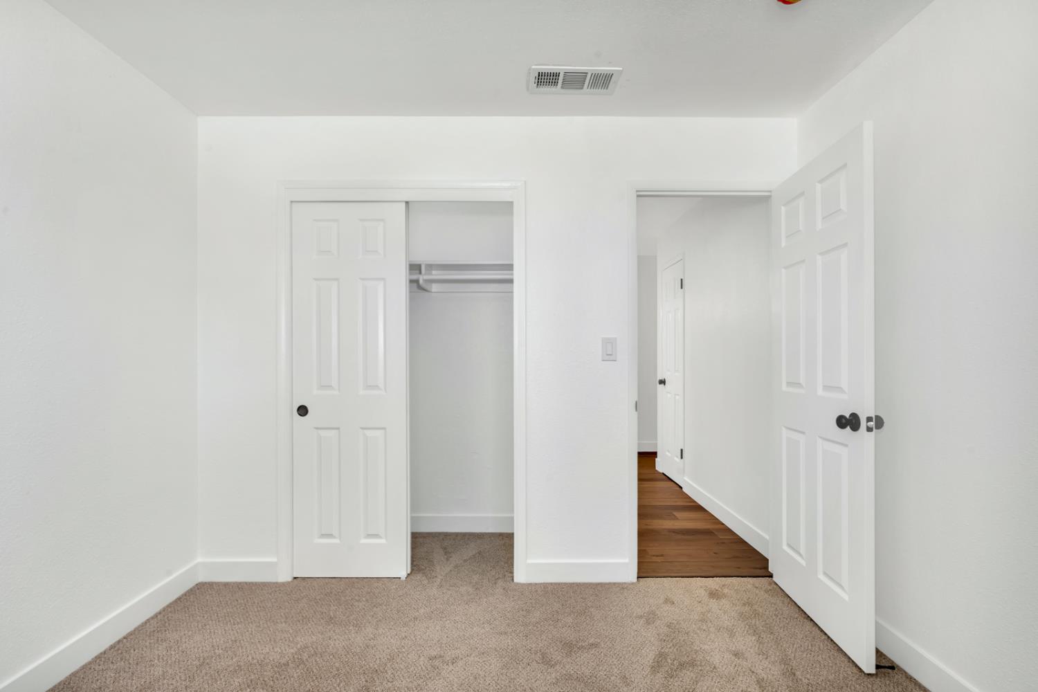 2852 E Paul Ave, Fresno, CA 93710