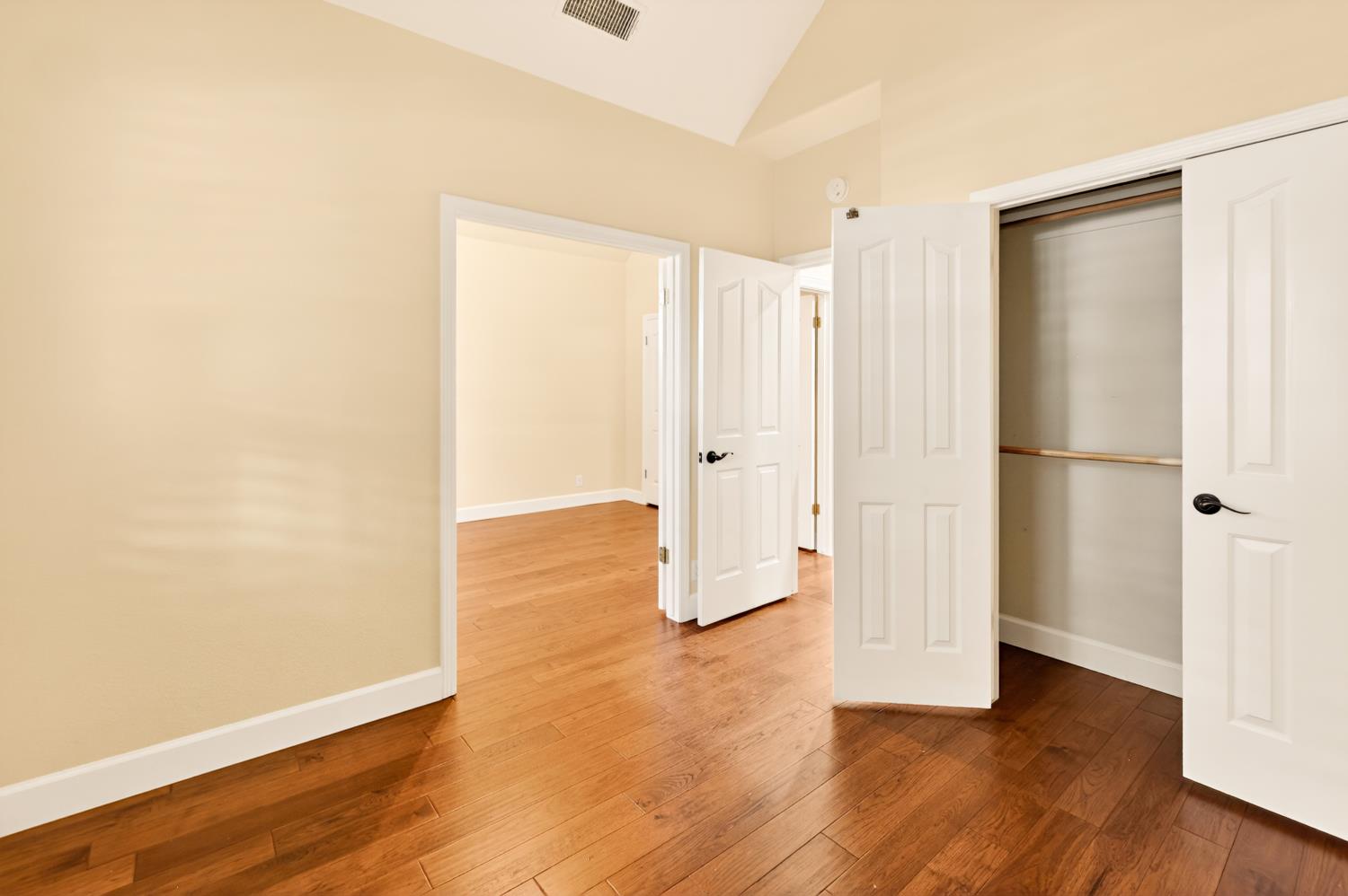 4926 W Pinedale Ave, Fresno, CA 93722