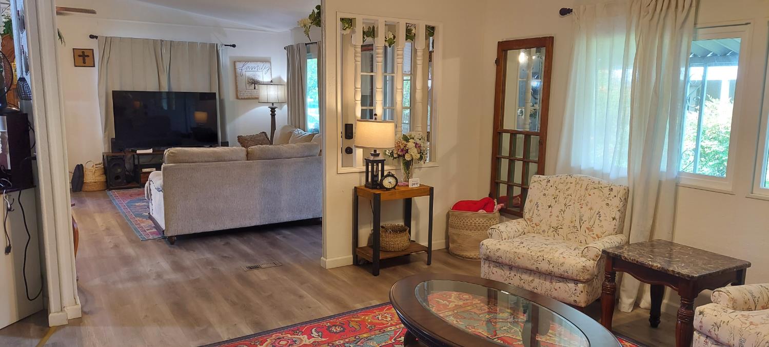 1300 W Olson Ave #129, Reedley, CA 93654