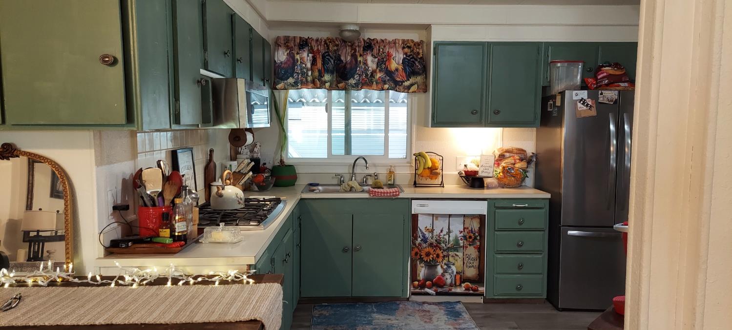 1300 W Olson Ave #129, Reedley, CA 93654