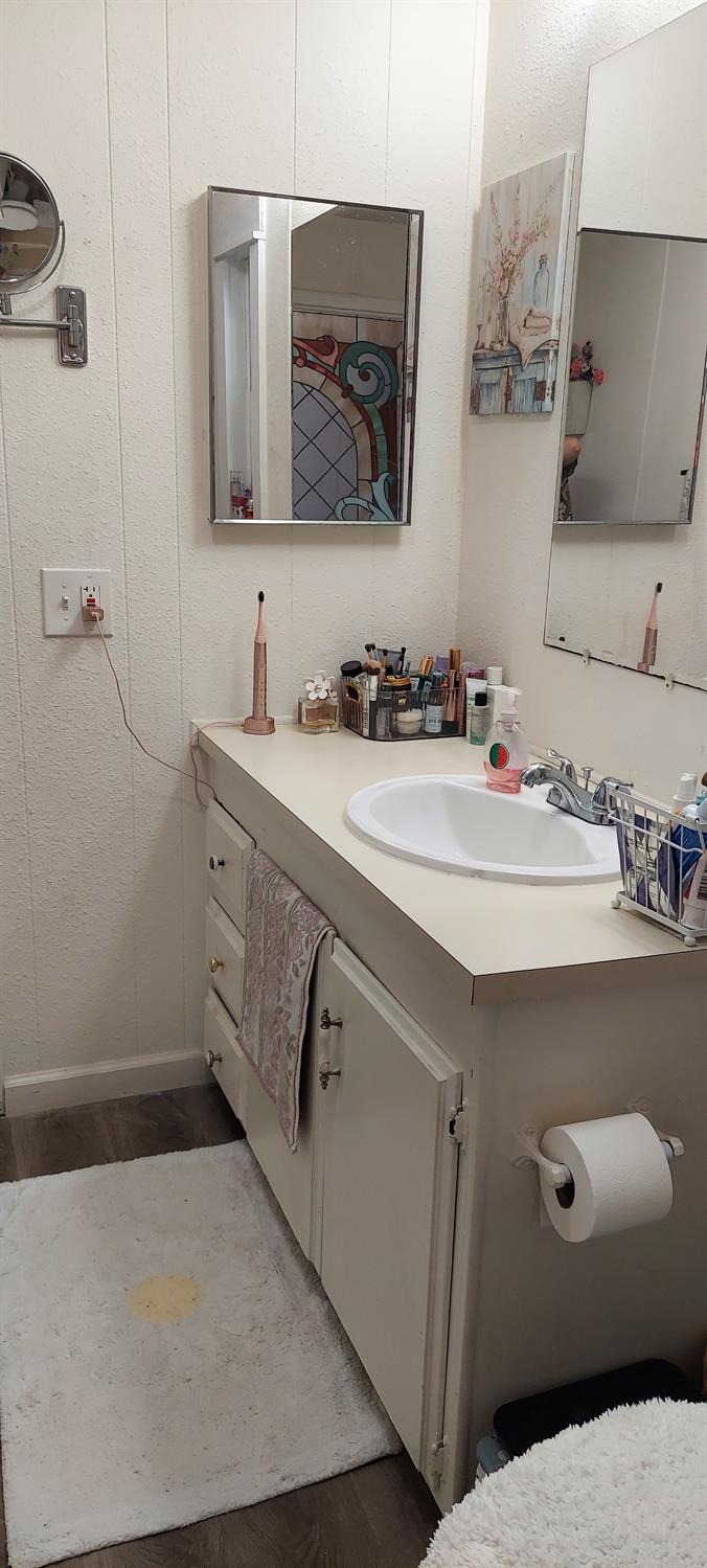 1300 W Olson Ave #129, Reedley, CA 93654