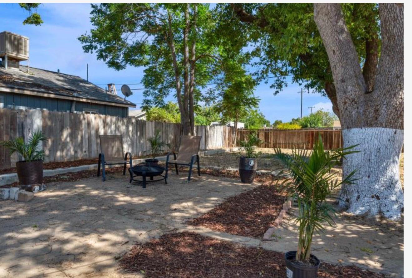 925 W Peralta Way, Fresno, CA 93705