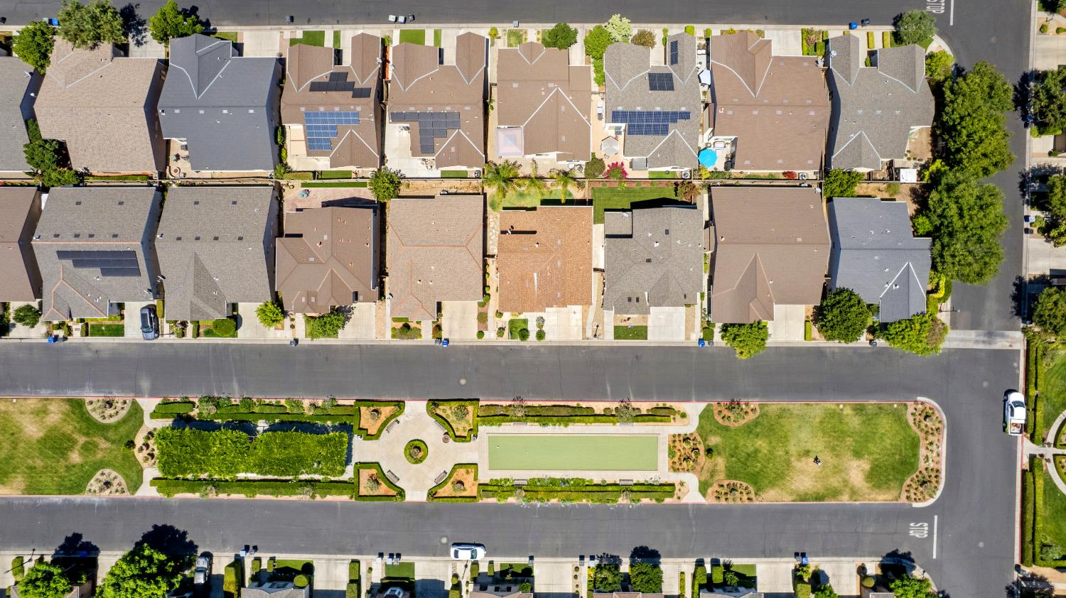 5621 N Citrus Ln, Fresno, CA 93711