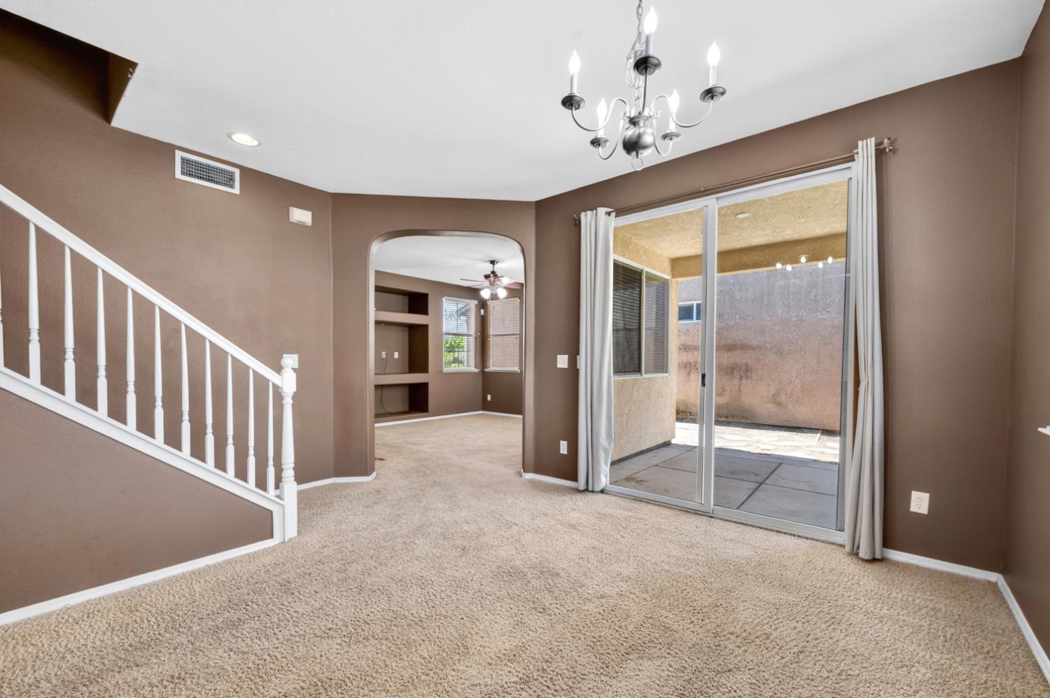 5621 N Citrus Ln, Fresno, CA 93711
