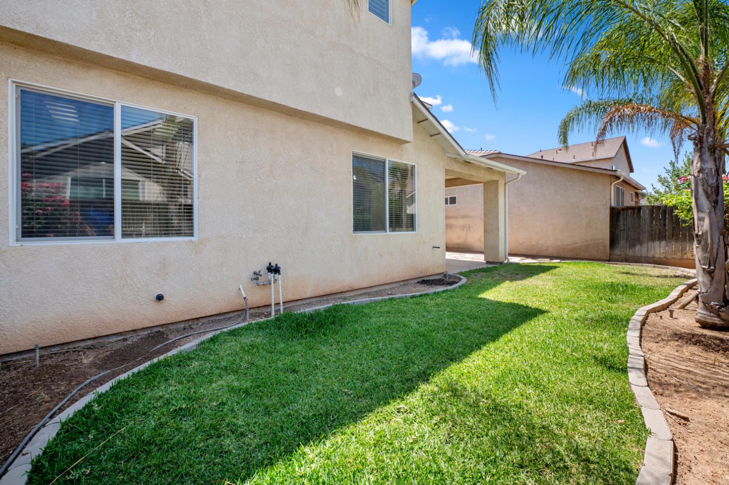 5621 N Citrus Ln, Fresno, CA 93711