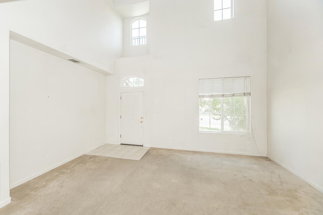 1948 Austin Ave, Clovis, CA 93611