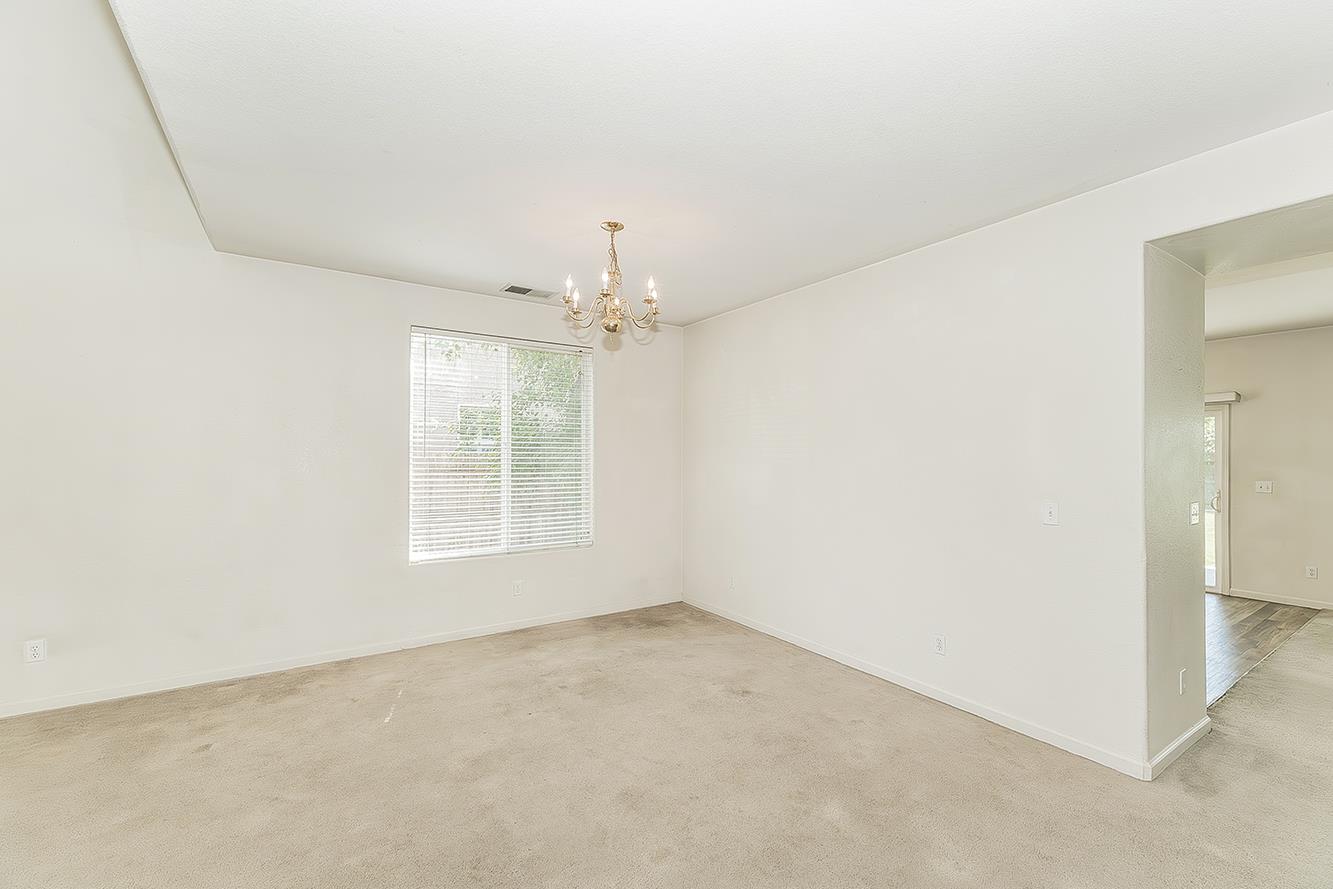 1948 Austin Ave, Clovis, CA 93611