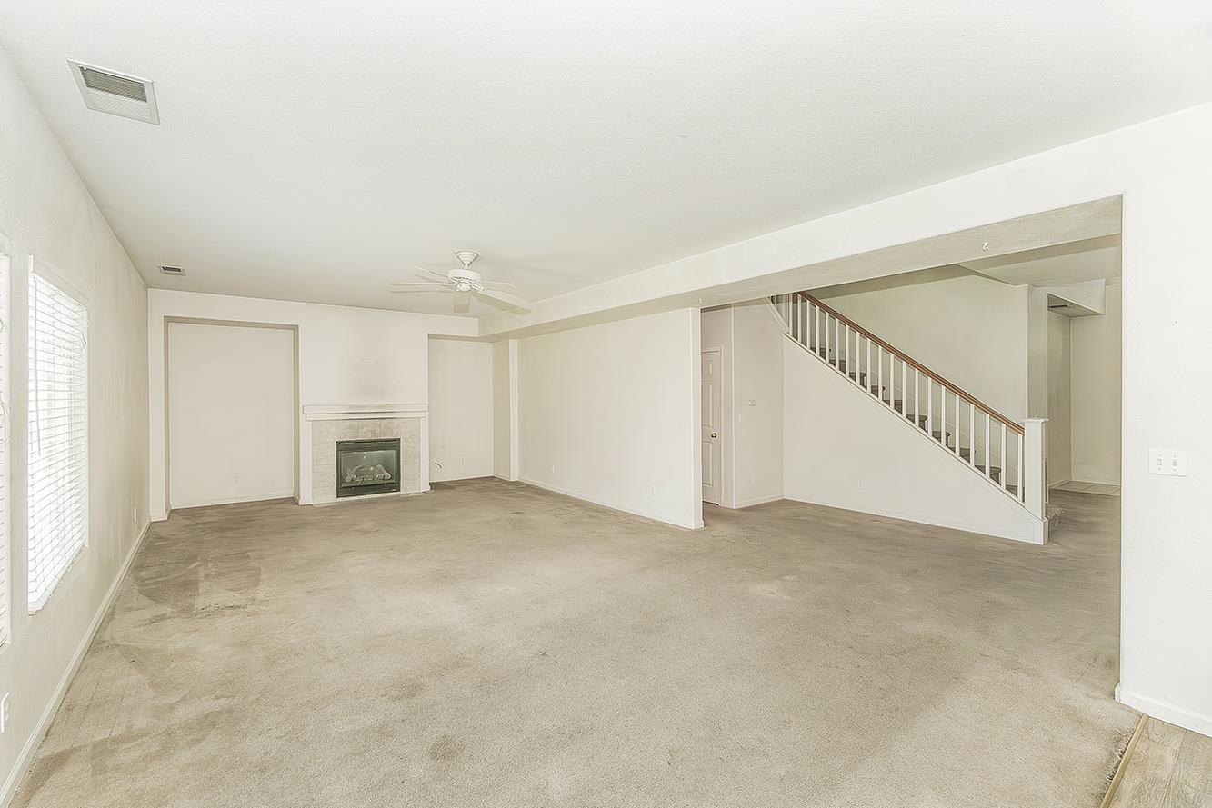 1948 Austin Ave, Clovis, CA 93611