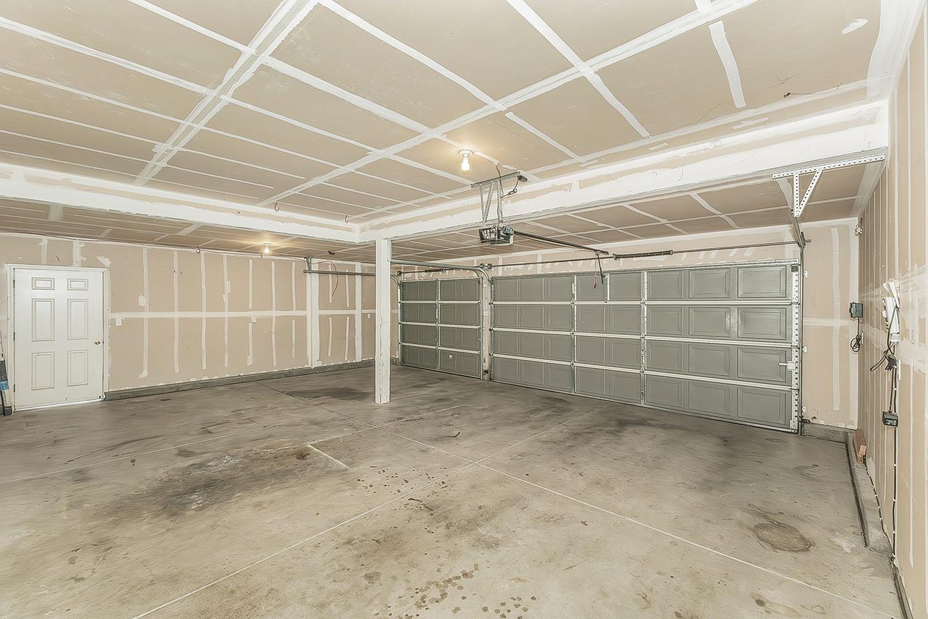 1948 Austin Ave, Clovis, CA 93611
