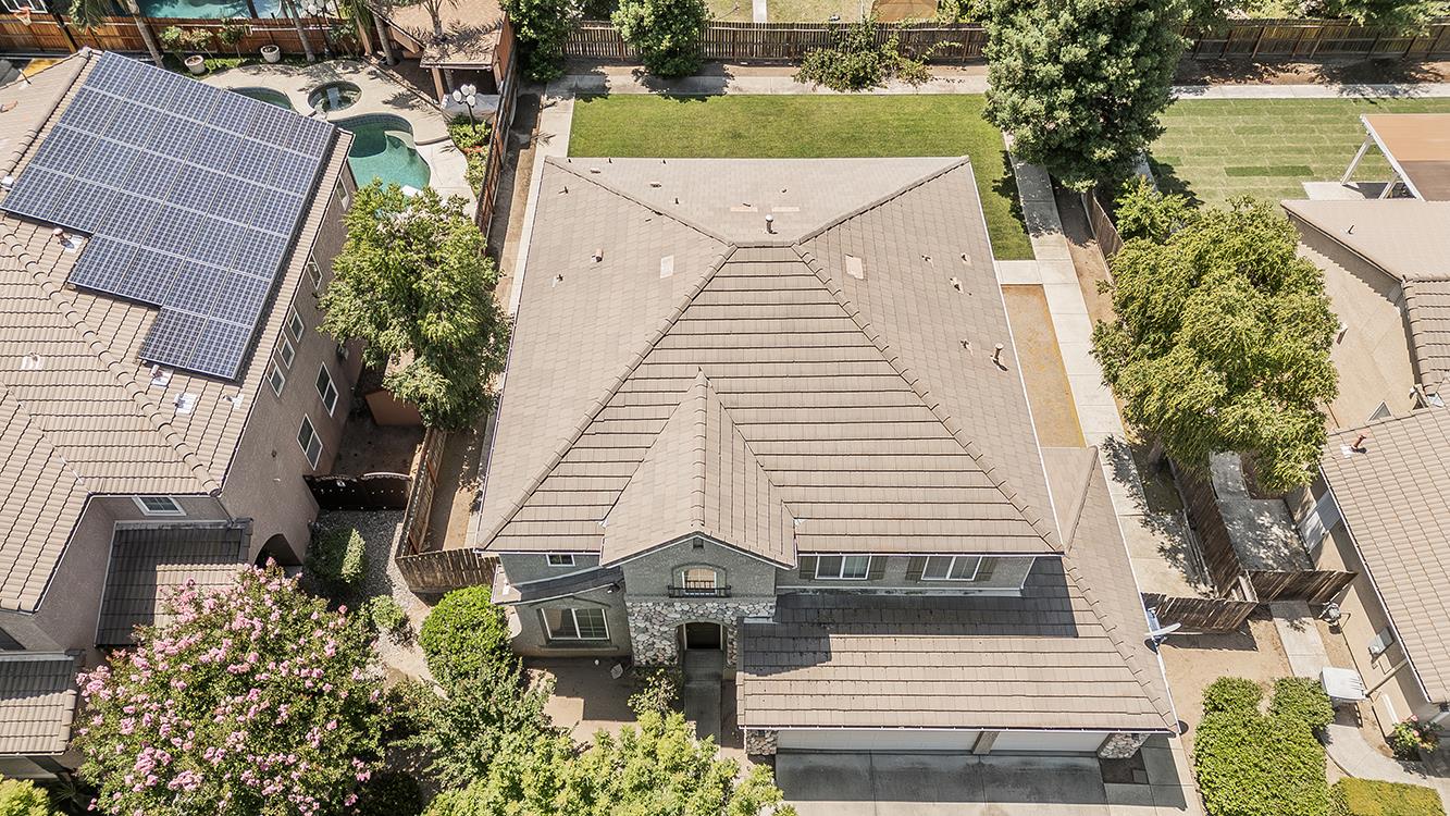 1948 Austin Ave, Clovis, CA 93611