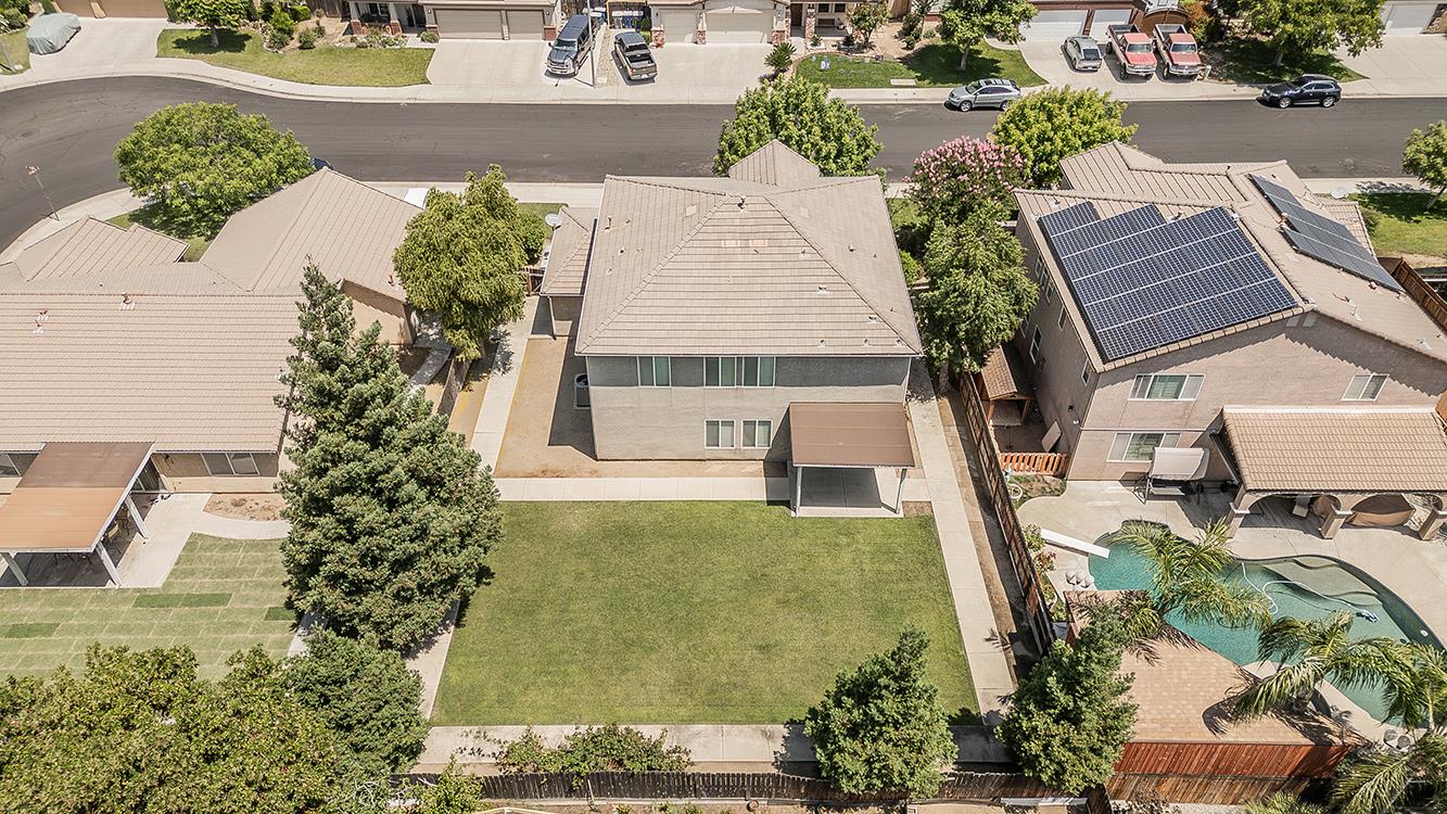 1948 Austin Ave, Clovis, CA 93611