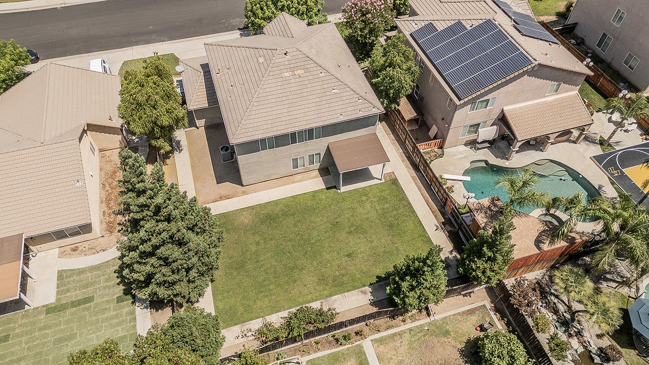 1948 Austin Ave, Clovis, CA 93611