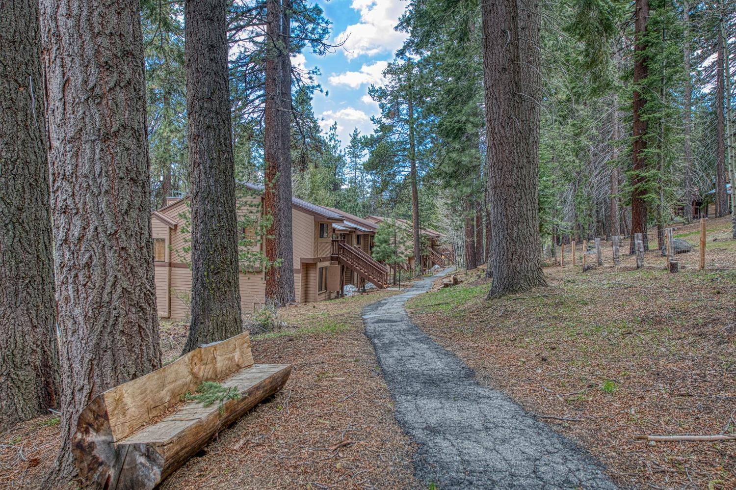 62642 Old College Ln #16, Huntington Lake, CA 93634