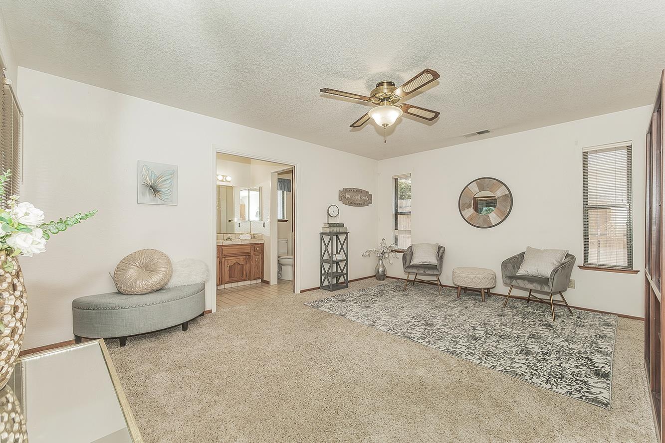 1316 W Palo Alto, Fresno, CA 93711