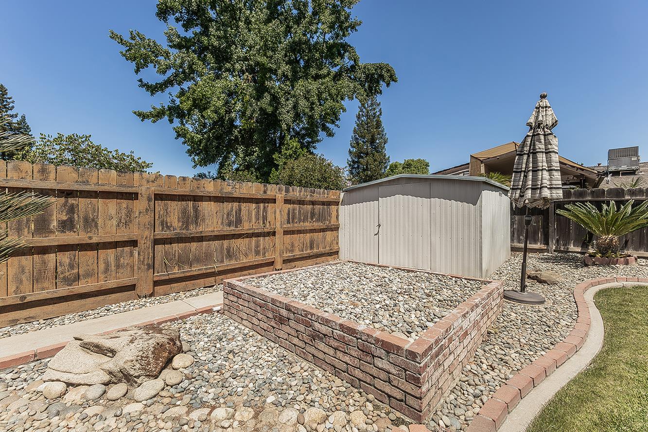 1316 W Palo Alto, Fresno, CA 93711