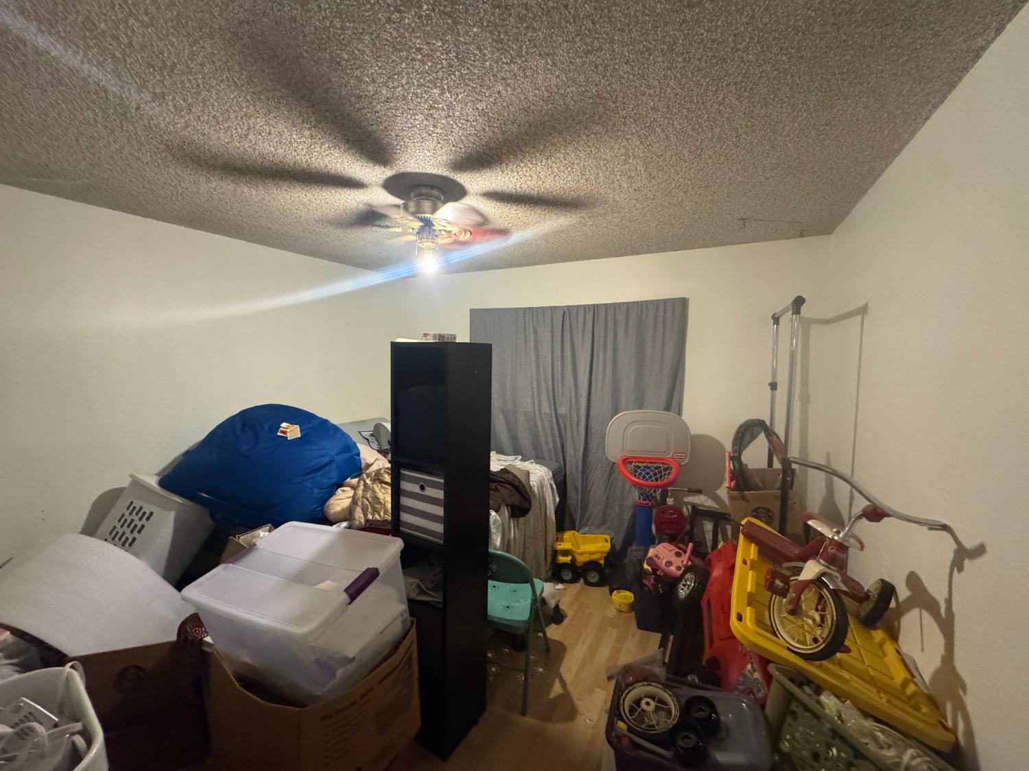2047 E Palo Alto Ave, Fresno, CA 93710