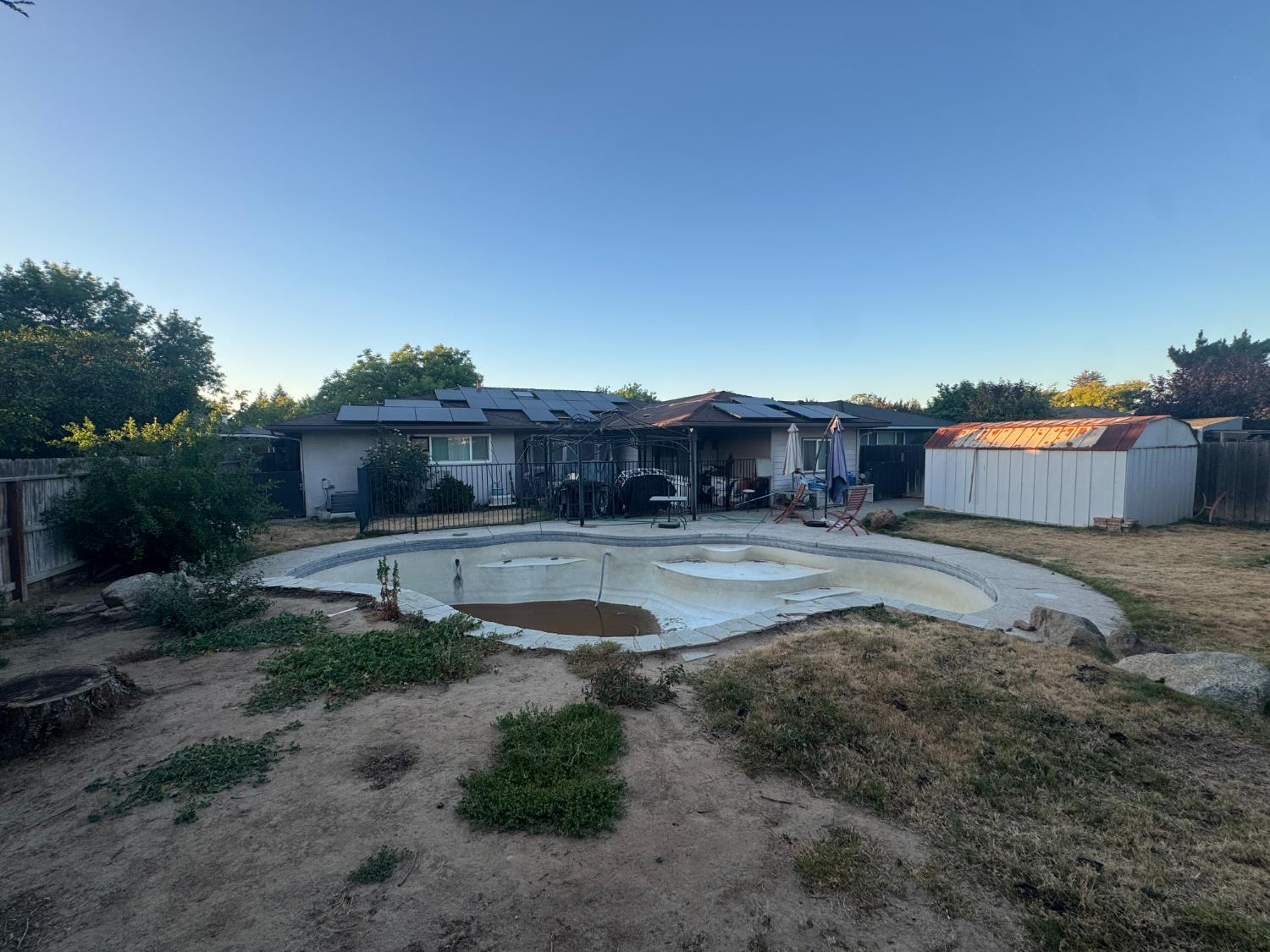 2047 E Palo Alto Ave, Fresno, CA 93710