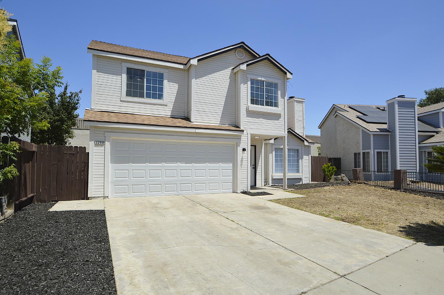 3290 N Rafael, Fresno, CA 93722
