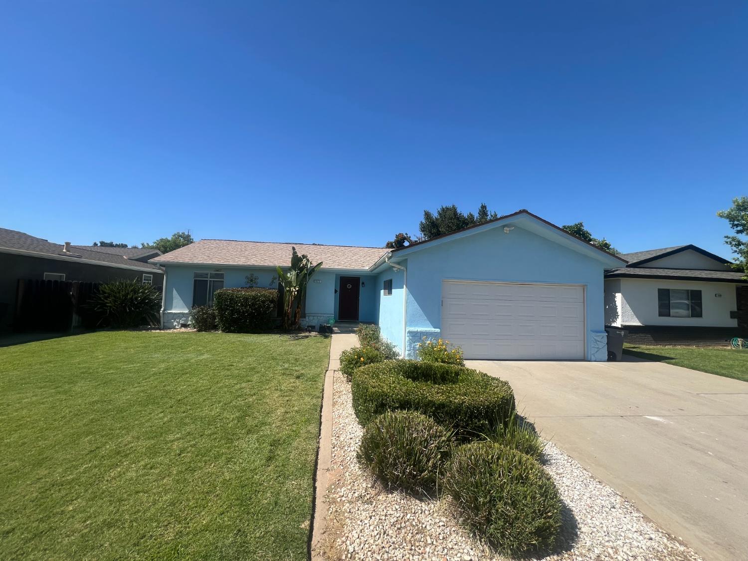 1572 E Sierra Ave, Fresno, CA 93710