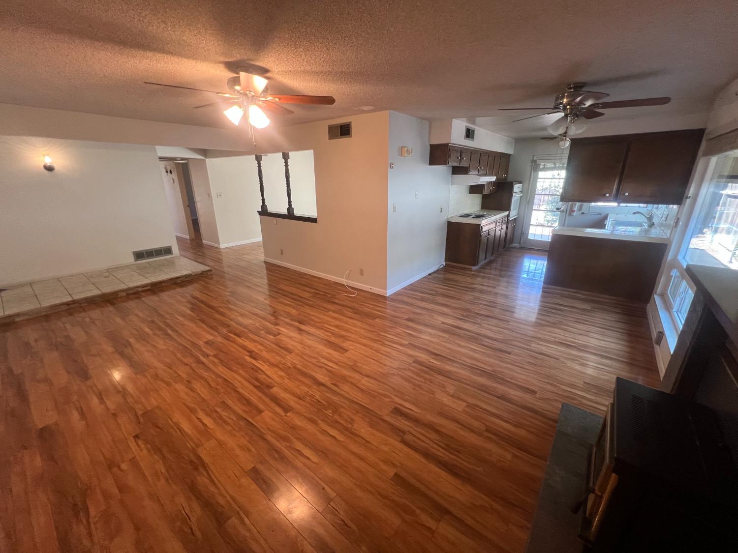 1572 E Sierra Ave, Fresno, CA 93710