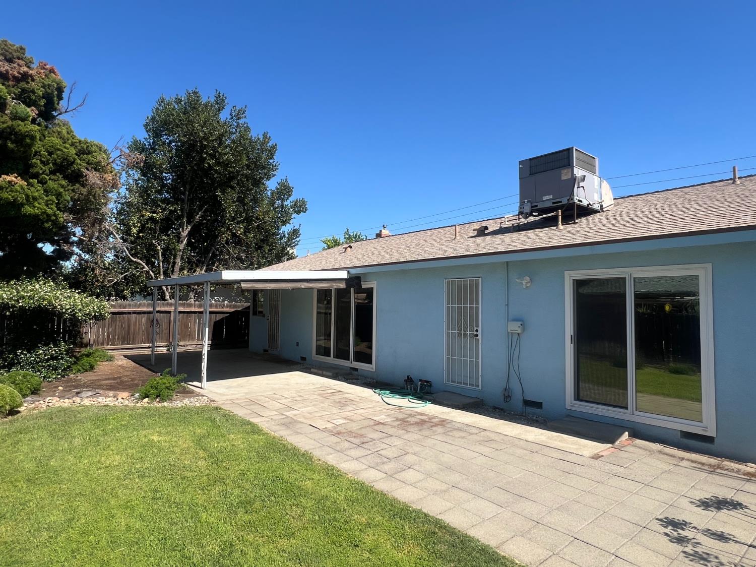 1572 E Sierra Ave, Fresno, CA 93710