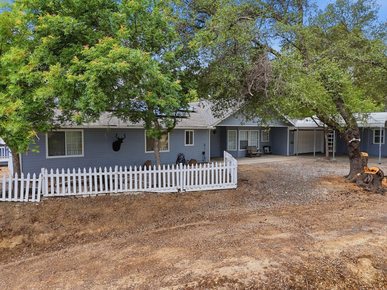 40872 Big Oak Flat Rd N, Oakhurst, CA 93644