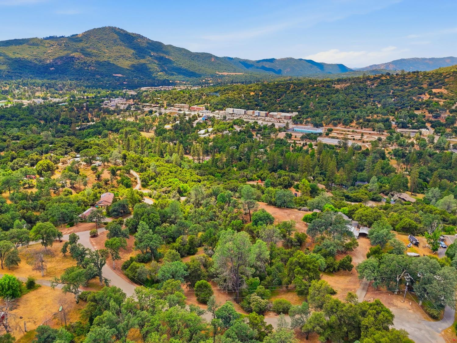 40872 Big Oak Flat Rd N, Oakhurst, CA 93644