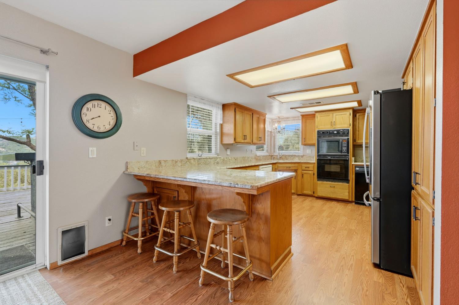 40872 Big Oak Flat Rd N, Oakhurst, CA 93644