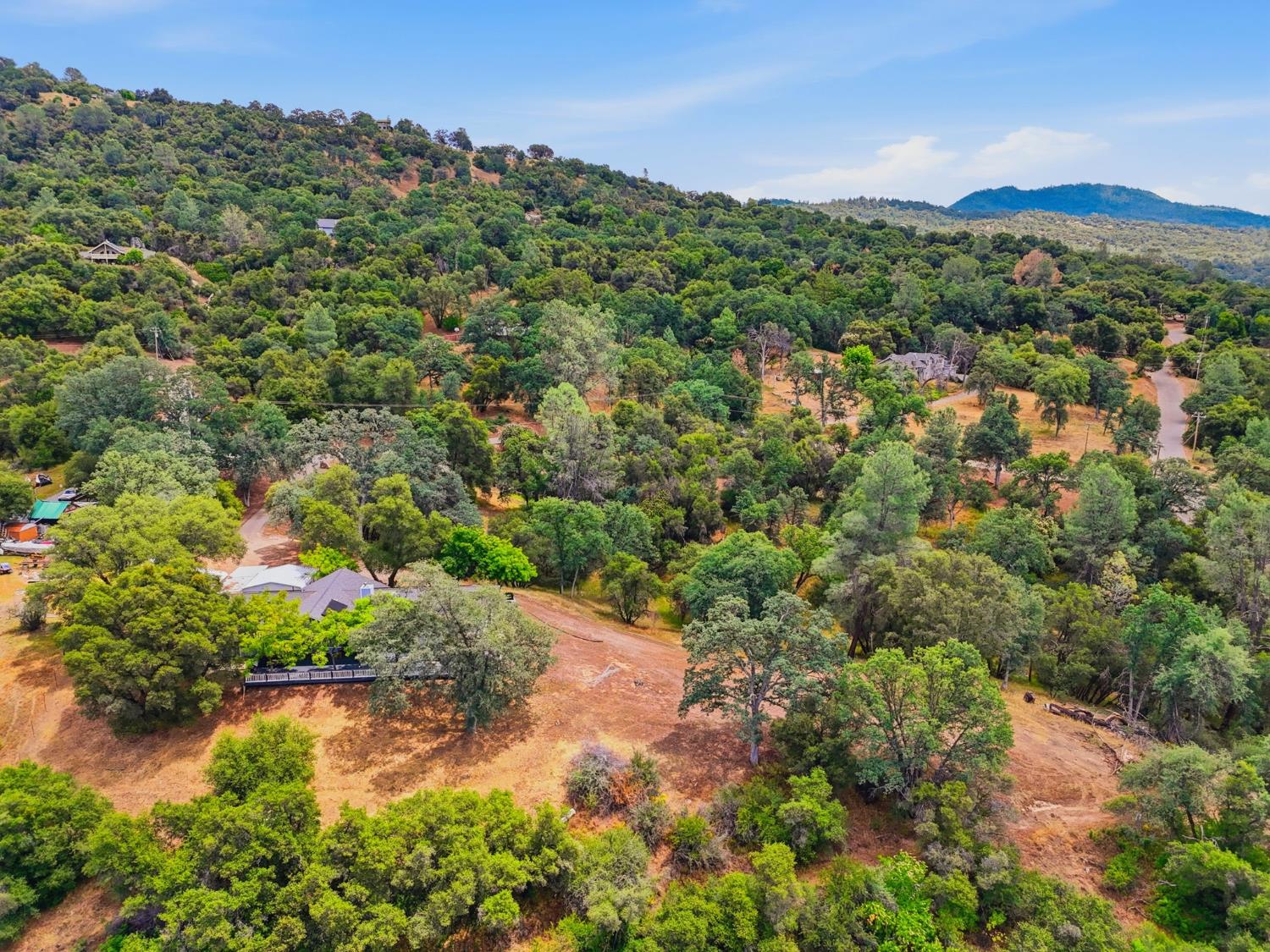 40872 Big Oak Flat Rd N, Oakhurst, CA 93644