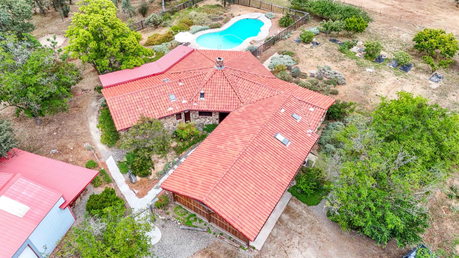 32115 Rock Hill Ln, Auberry, CA 93602