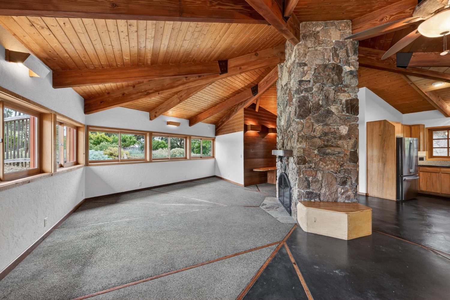 32115 Rock Hill Ln, Auberry, CA 93602