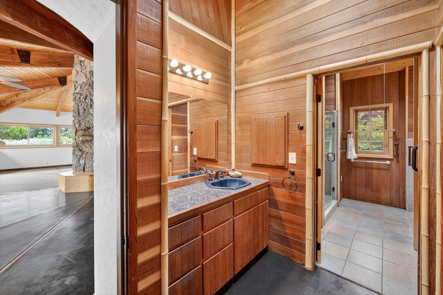 32115 Rock Hill Ln, Auberry, CA 93602
