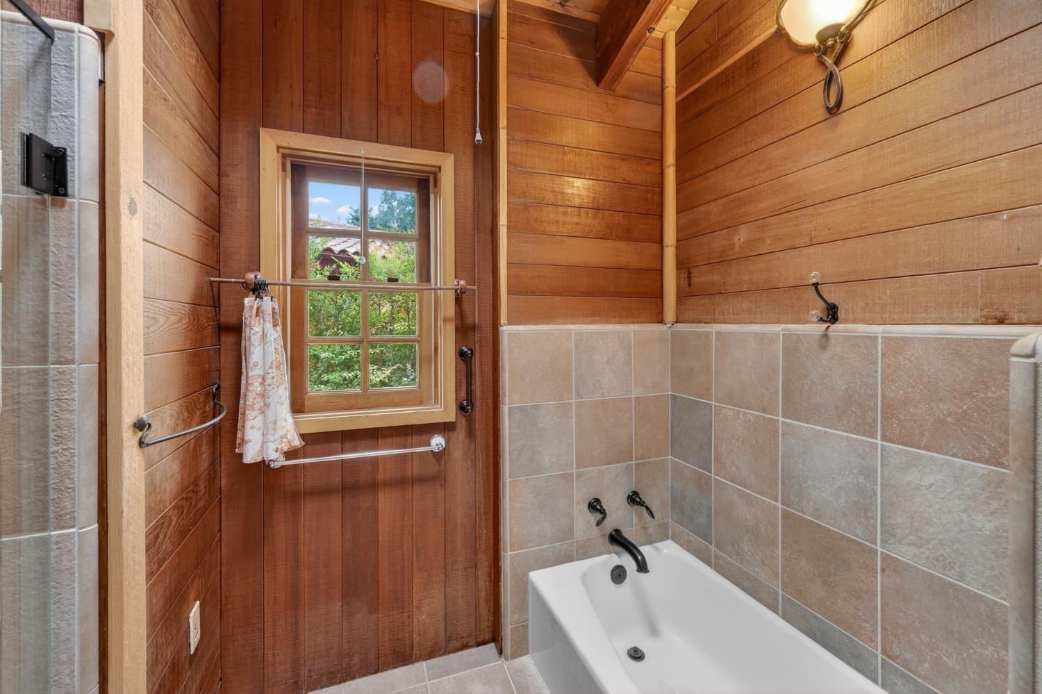 32115 Rock Hill Ln, Auberry, CA 93602
