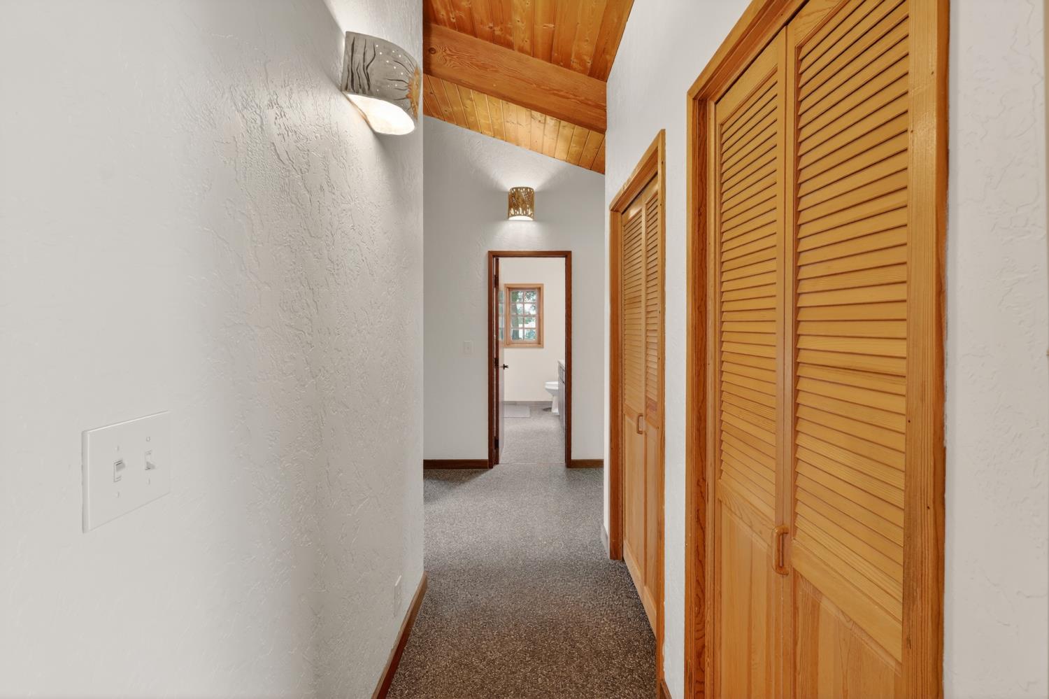 32115 Rock Hill Ln, Auberry, CA 93602