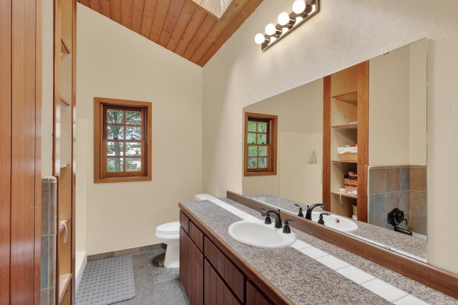32115 Rock Hill Ln, Auberry, CA 93602