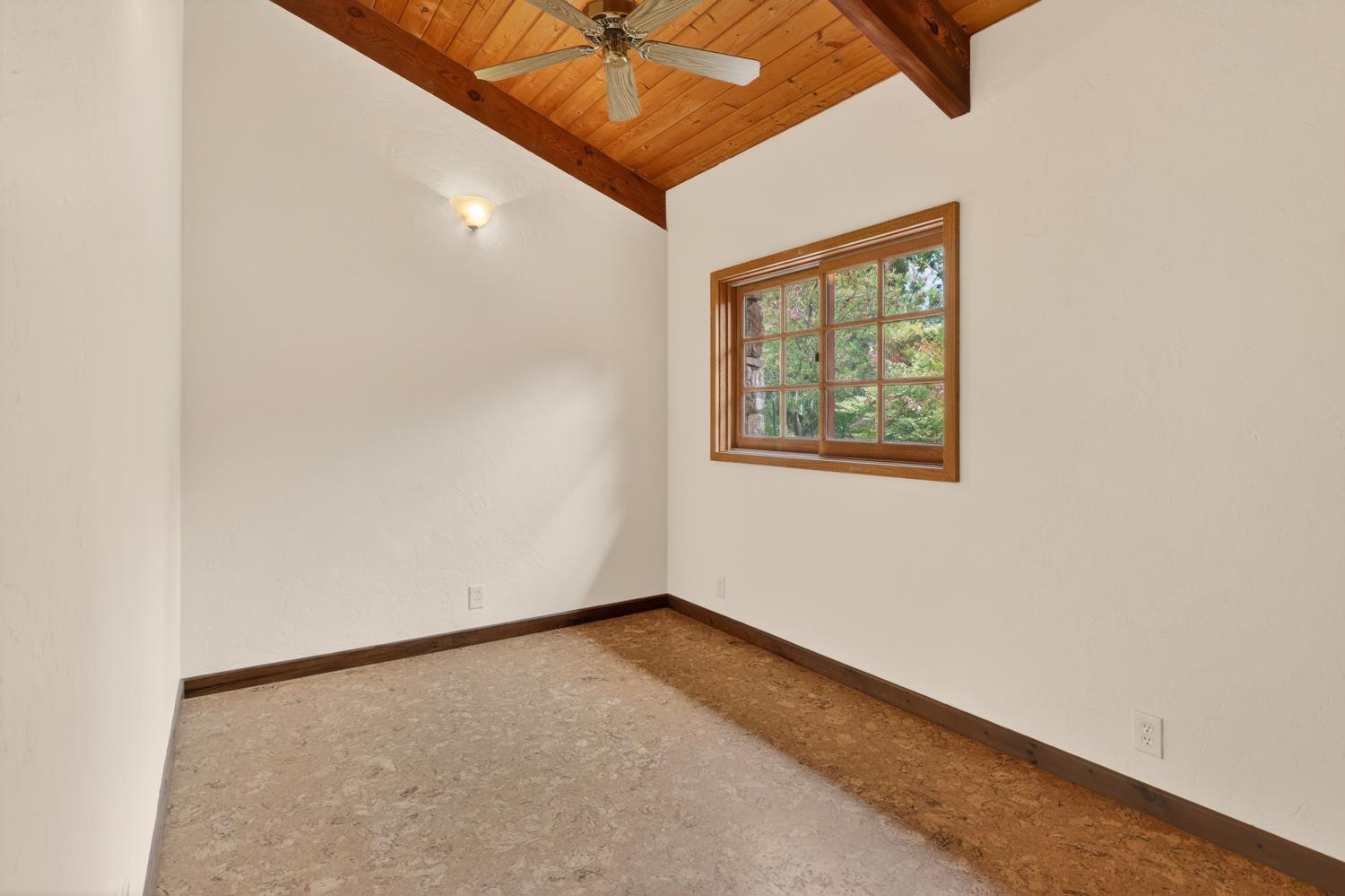32115 Rock Hill Ln, Auberry, CA 93602