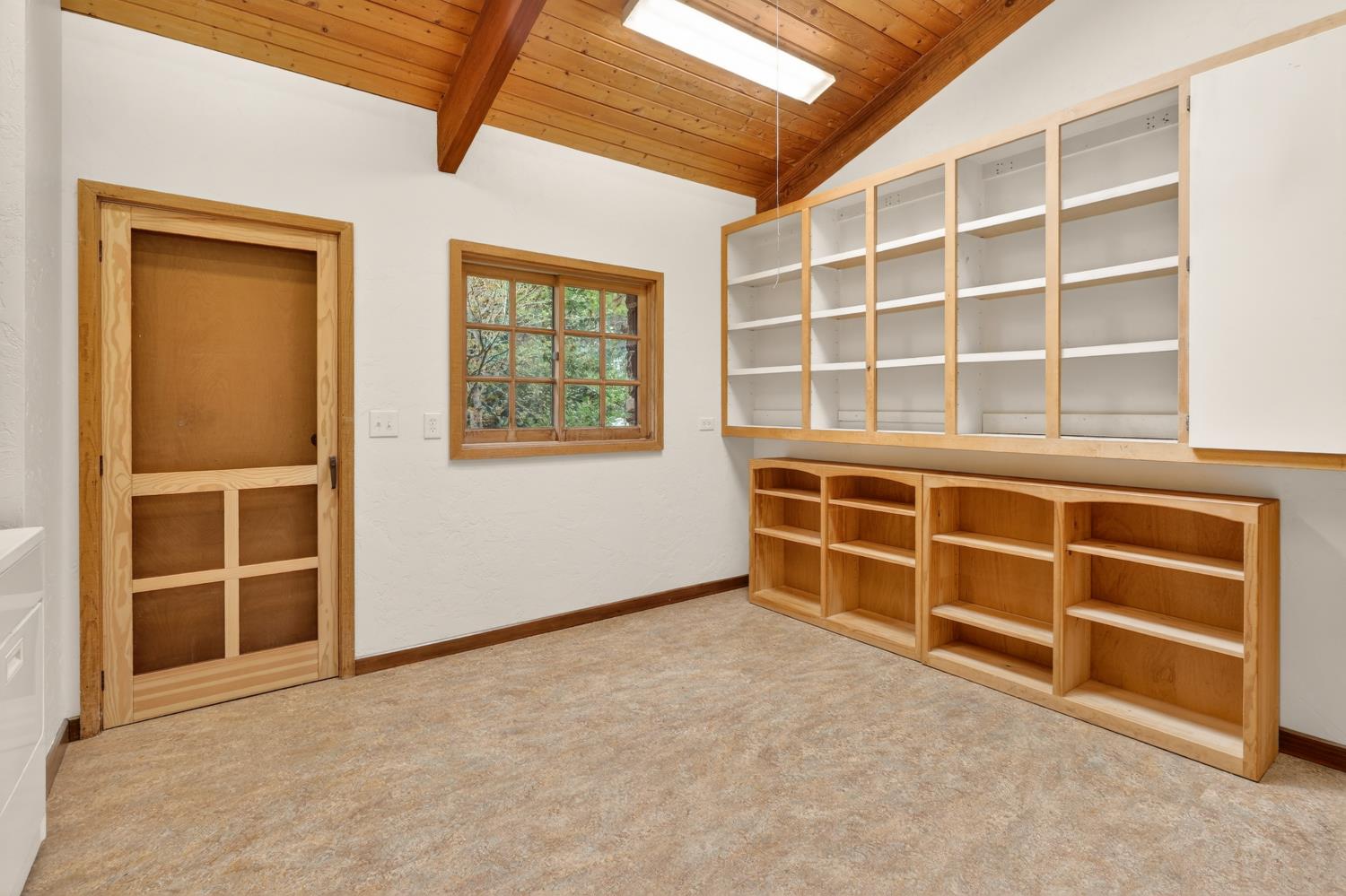 32115 Rock Hill Ln, Auberry, CA 93602
