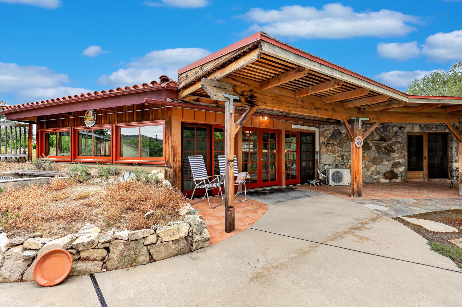 32115 Rock Hill Ln, Auberry, CA 93602