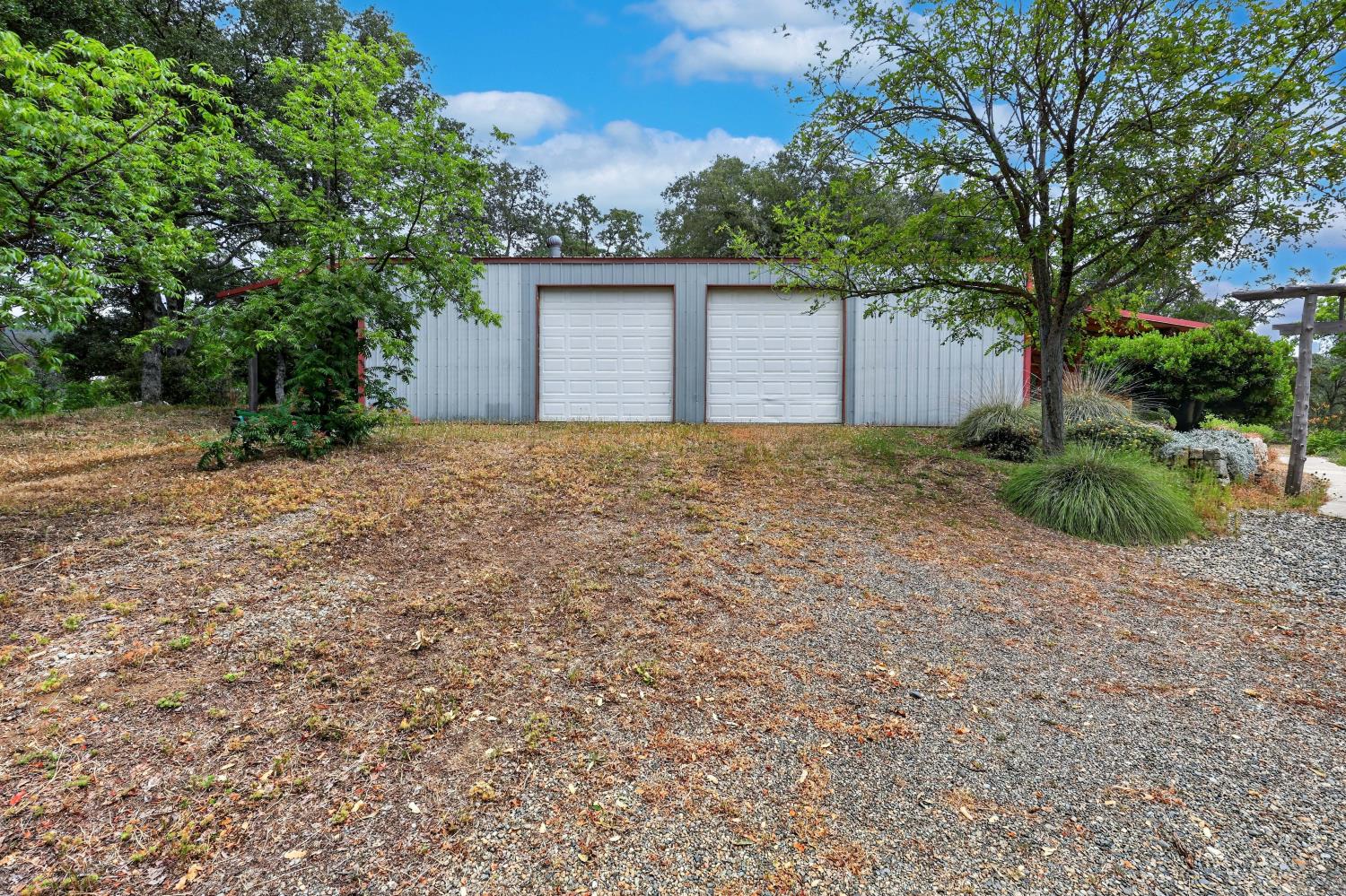 32115 Rock Hill Ln, Auberry, CA 93602