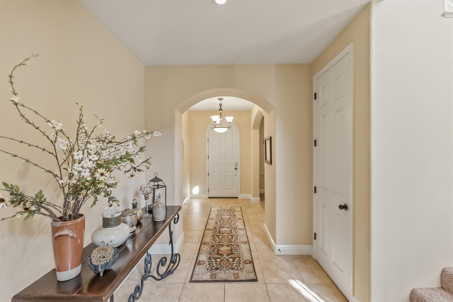 5673 N Sycamore Ave, Fresno, CA 93723