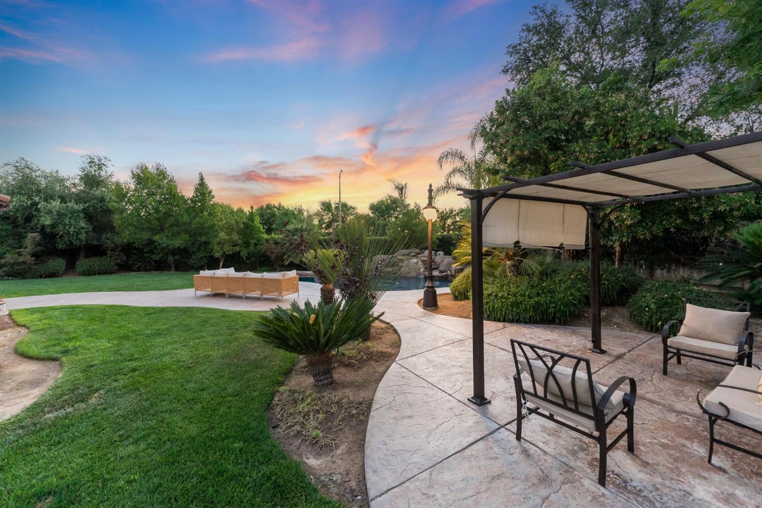 5673 N Sycamore Ave, Fresno, CA 93723