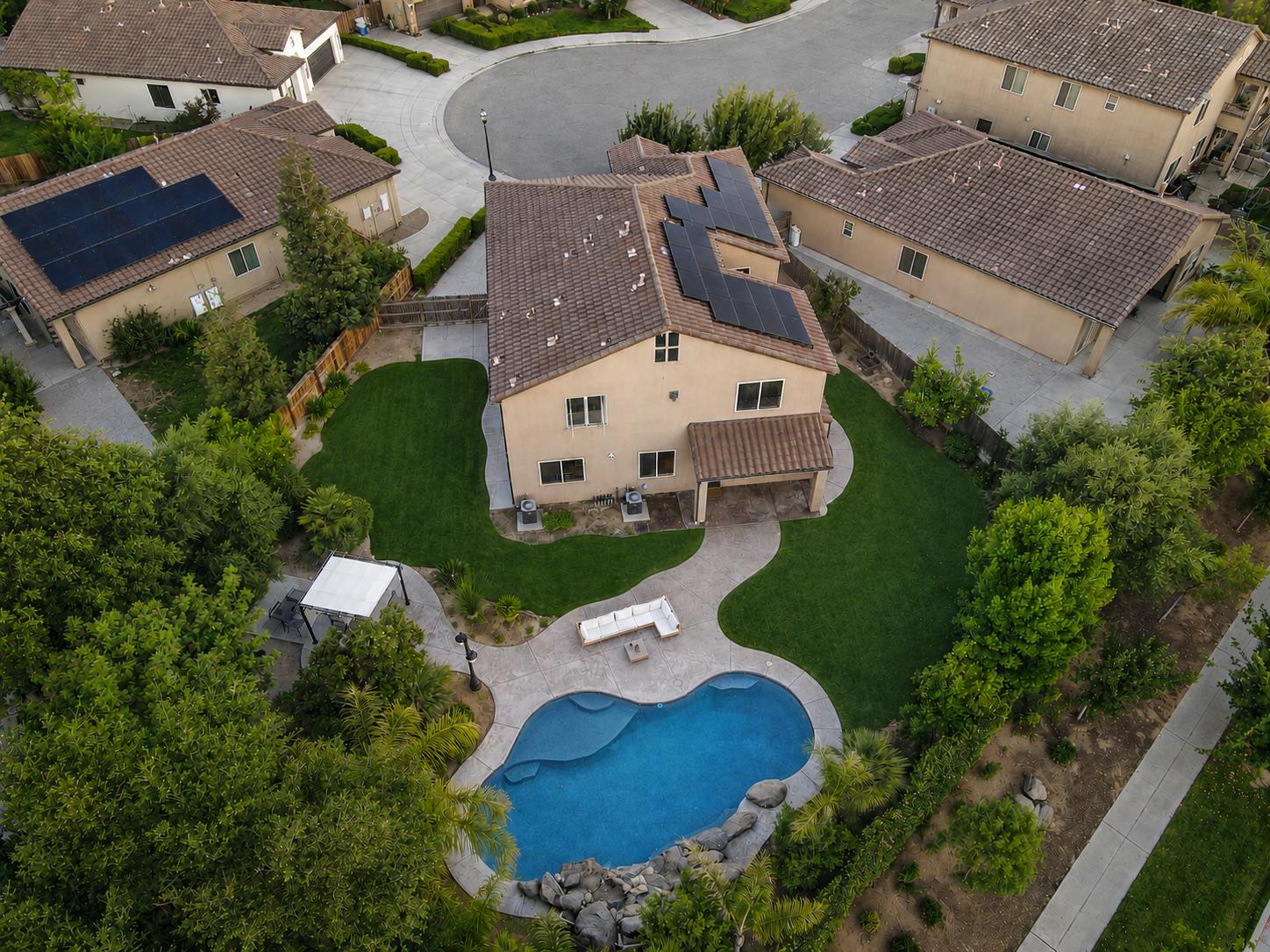 5673 N Sycamore Ave, Fresno, CA 93723