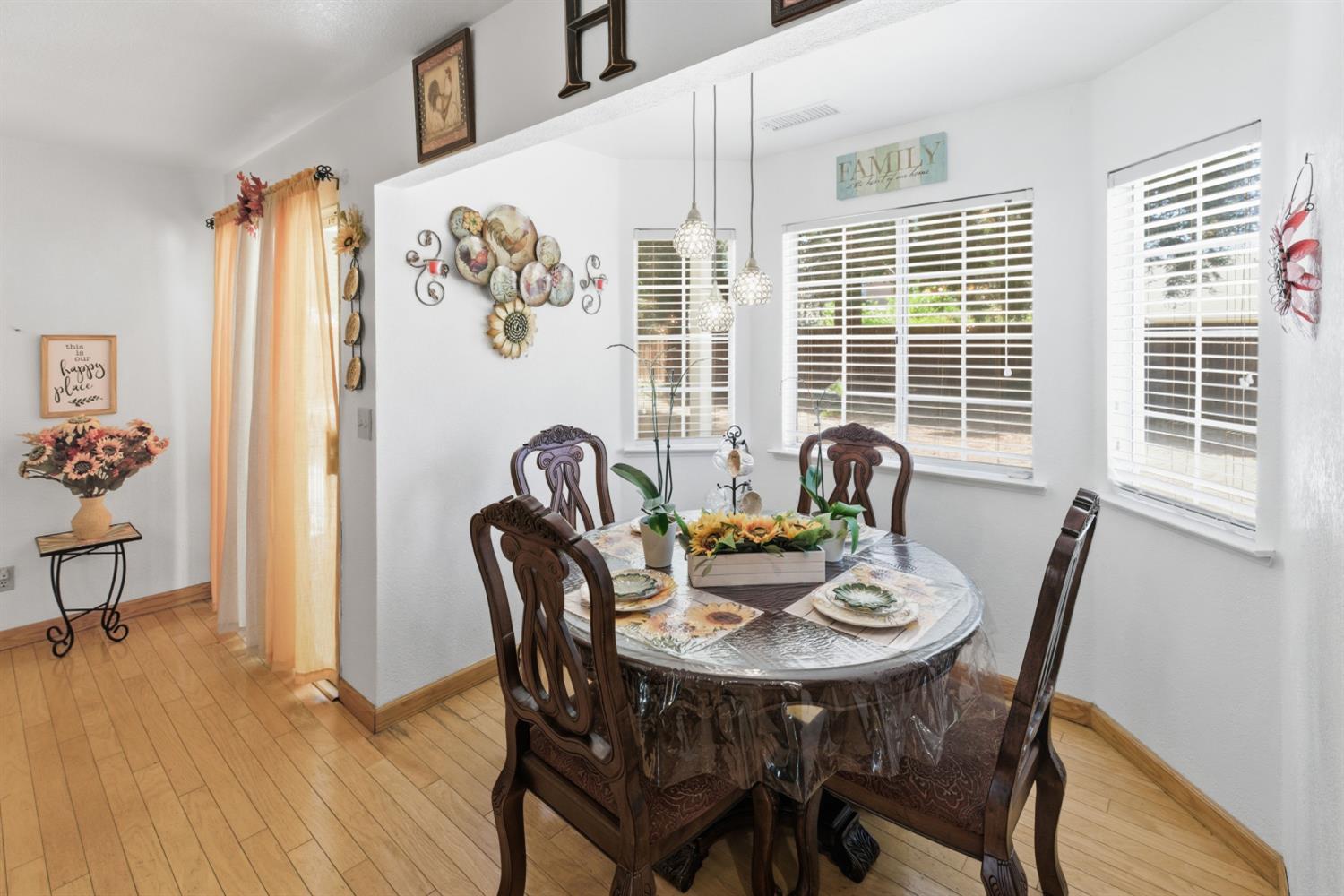 1444 Nelson Blvd, Selma, CA 93662