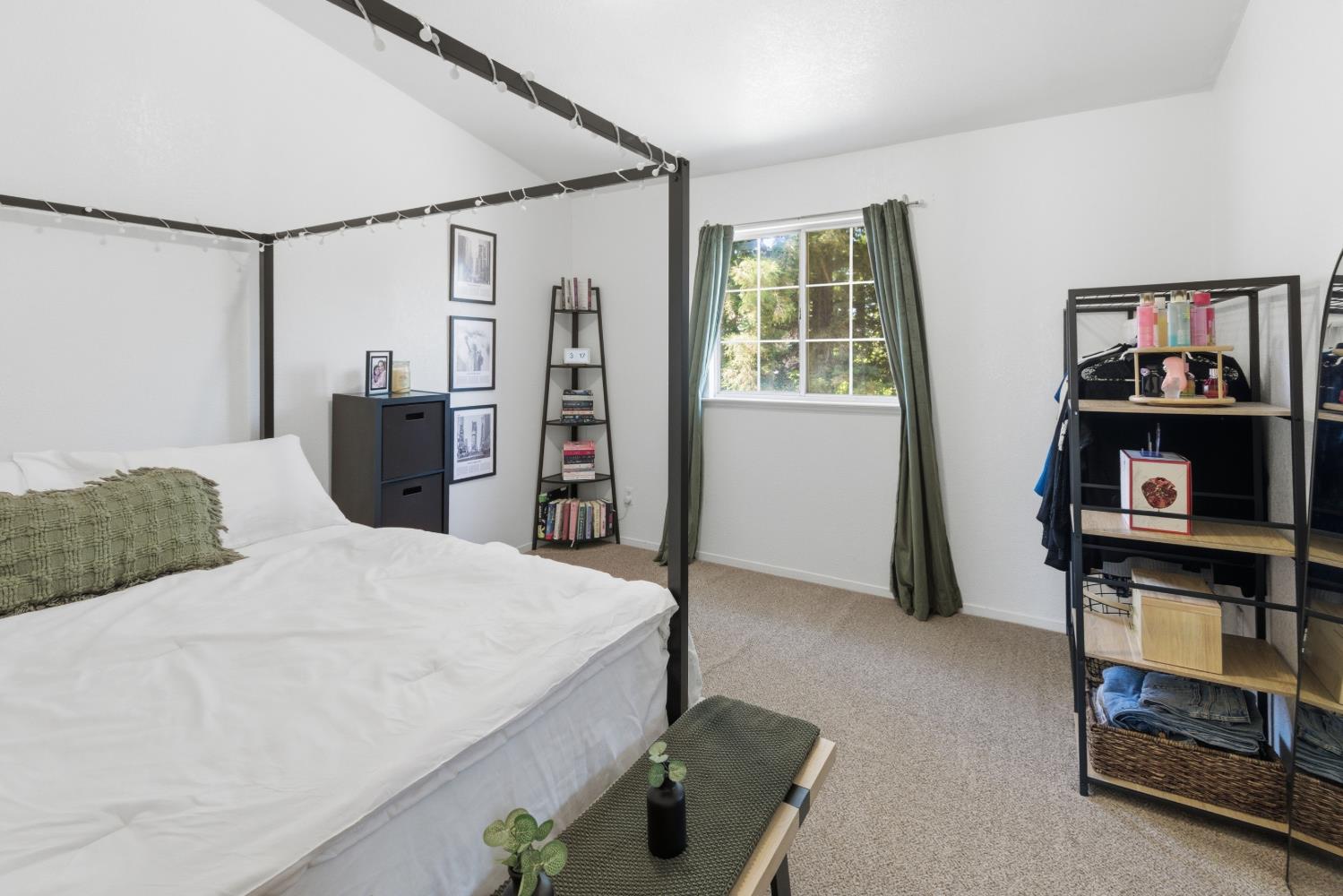 1444 Nelson Blvd, Selma, CA 93662