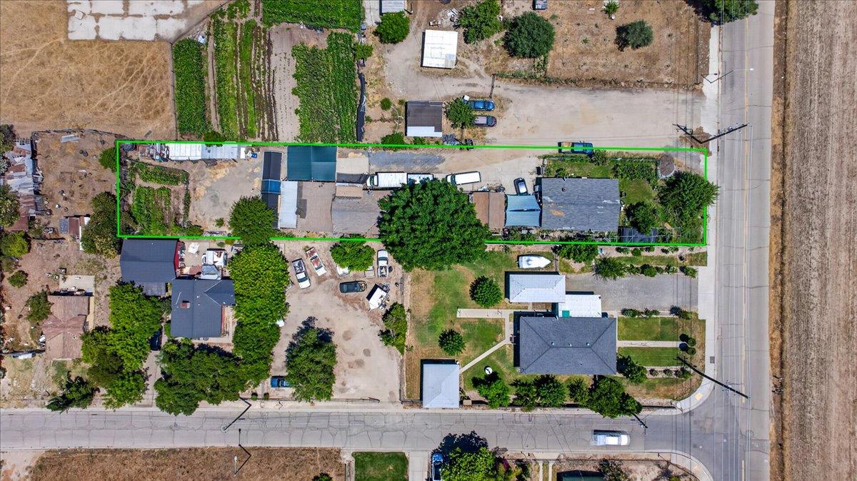 15204 E Parlier Ave, Parlier, CA 93648