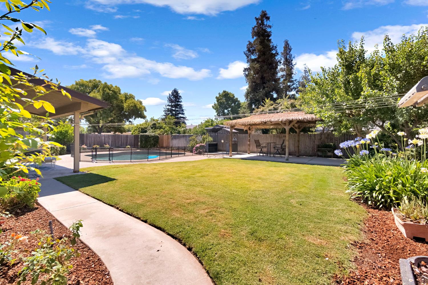 1742 Cromwell Ave, Clovis, CA 93611