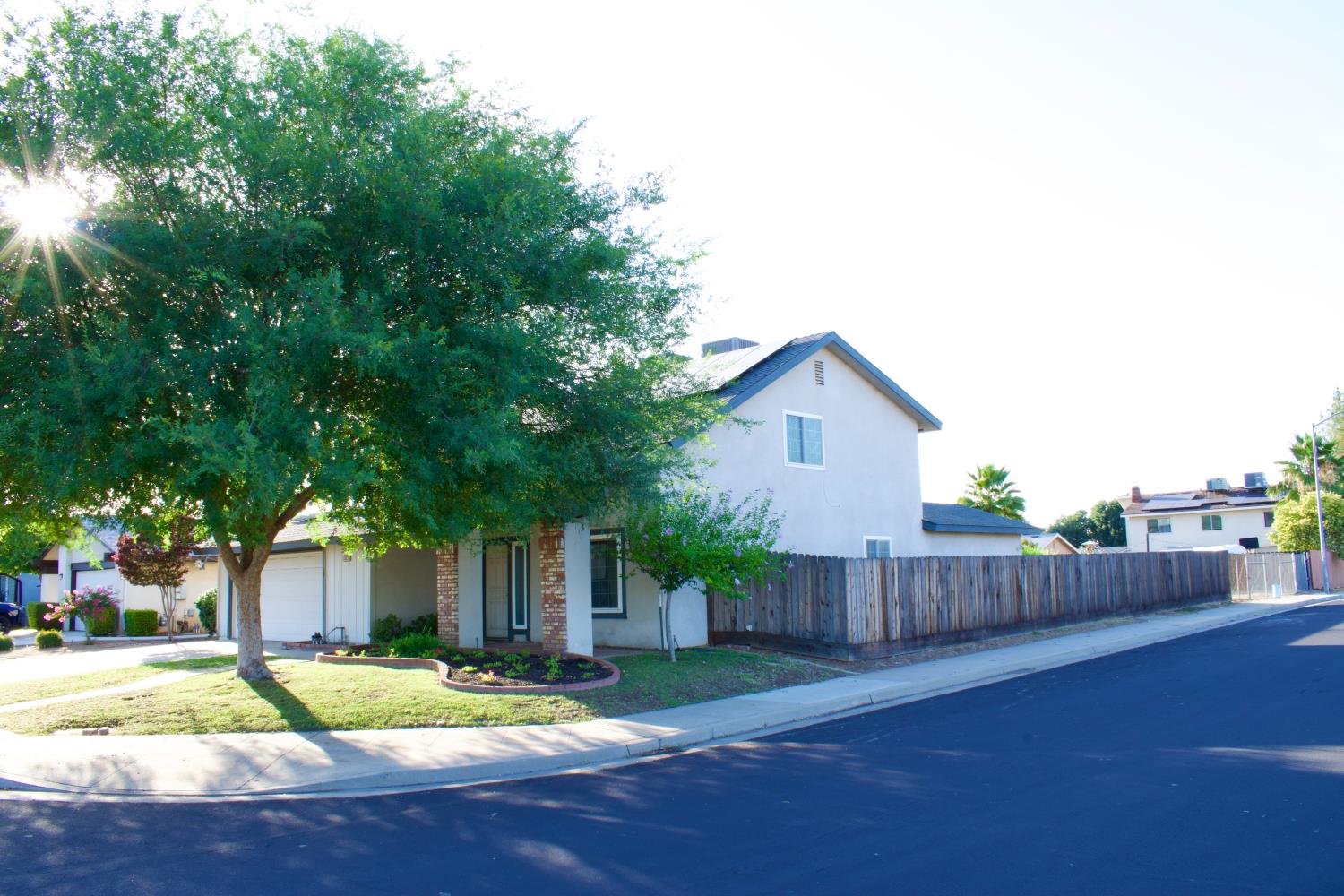 1583 Celeste Ave, Clovis, CA 93611
