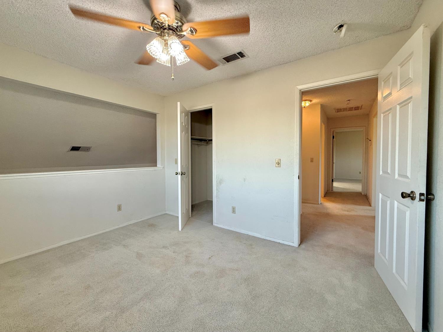 1583 Celeste Ave, Clovis, CA 93611